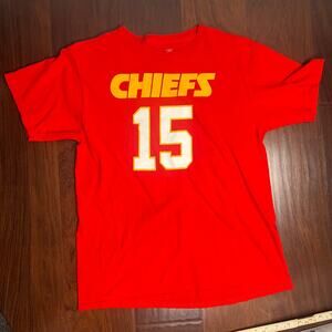 NFL Chiefs Mahomes Red T Shirt Kids  Sz XL-18/20